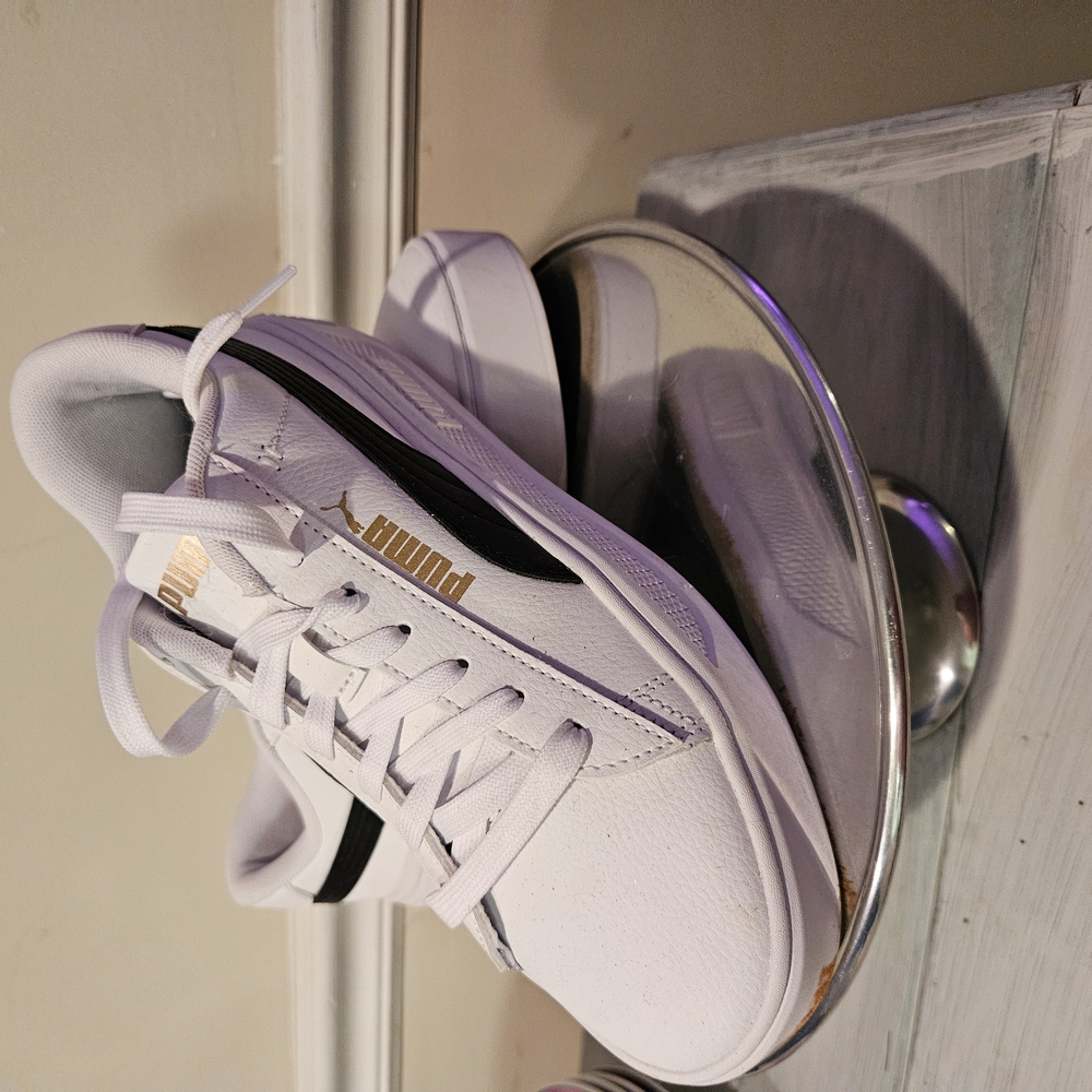 Puma White and Black Sneakers Minimalist Design